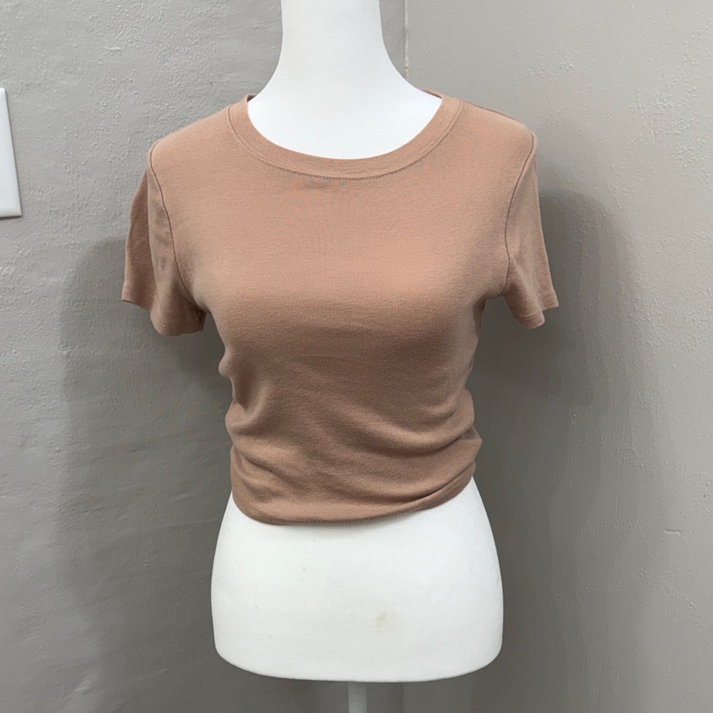 NDI Women's Beige Short Sleeve Tee